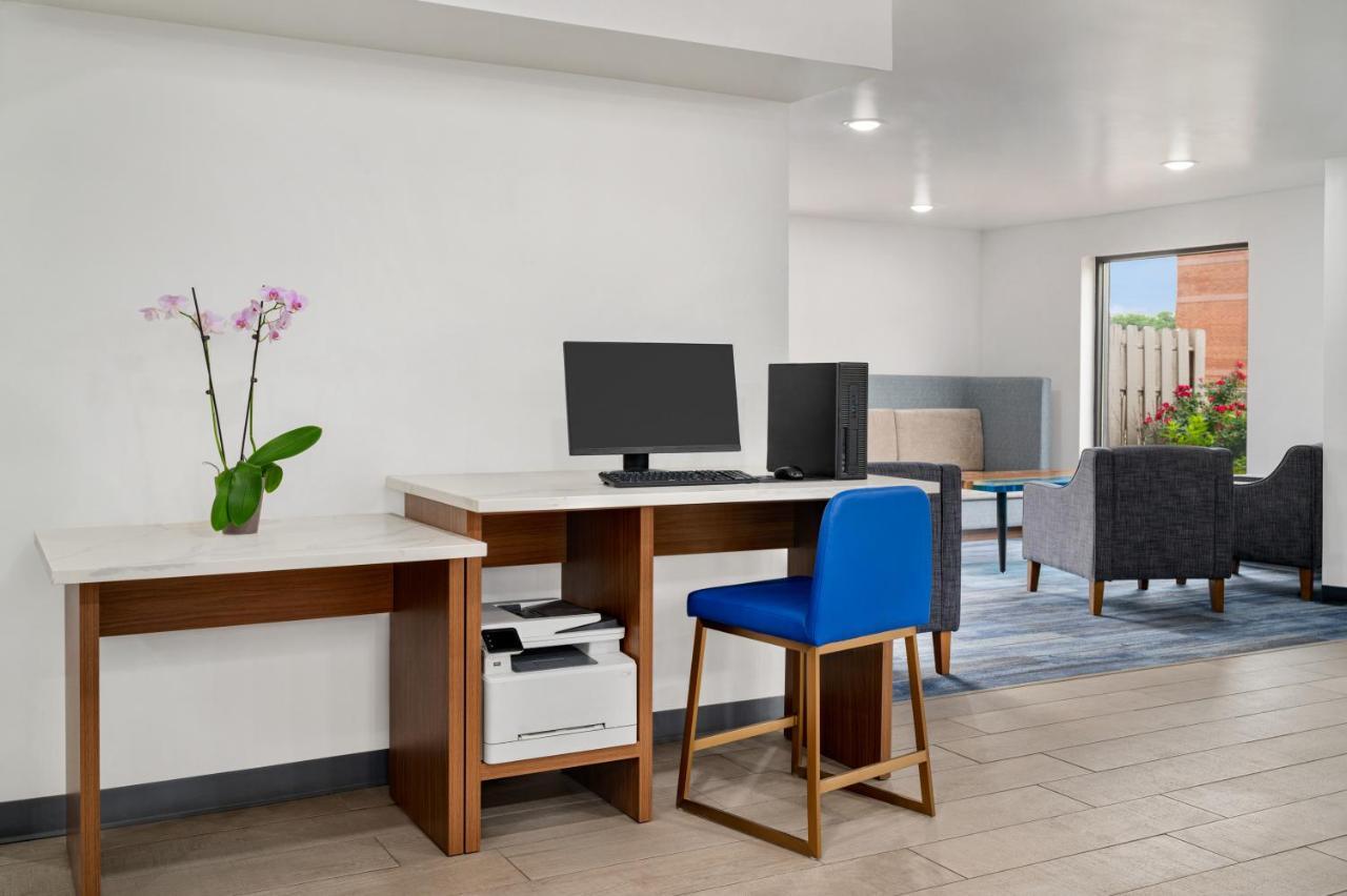 La Quinta Inn By Wyndham Columbus Airport Area Dış mekan fotoğraf